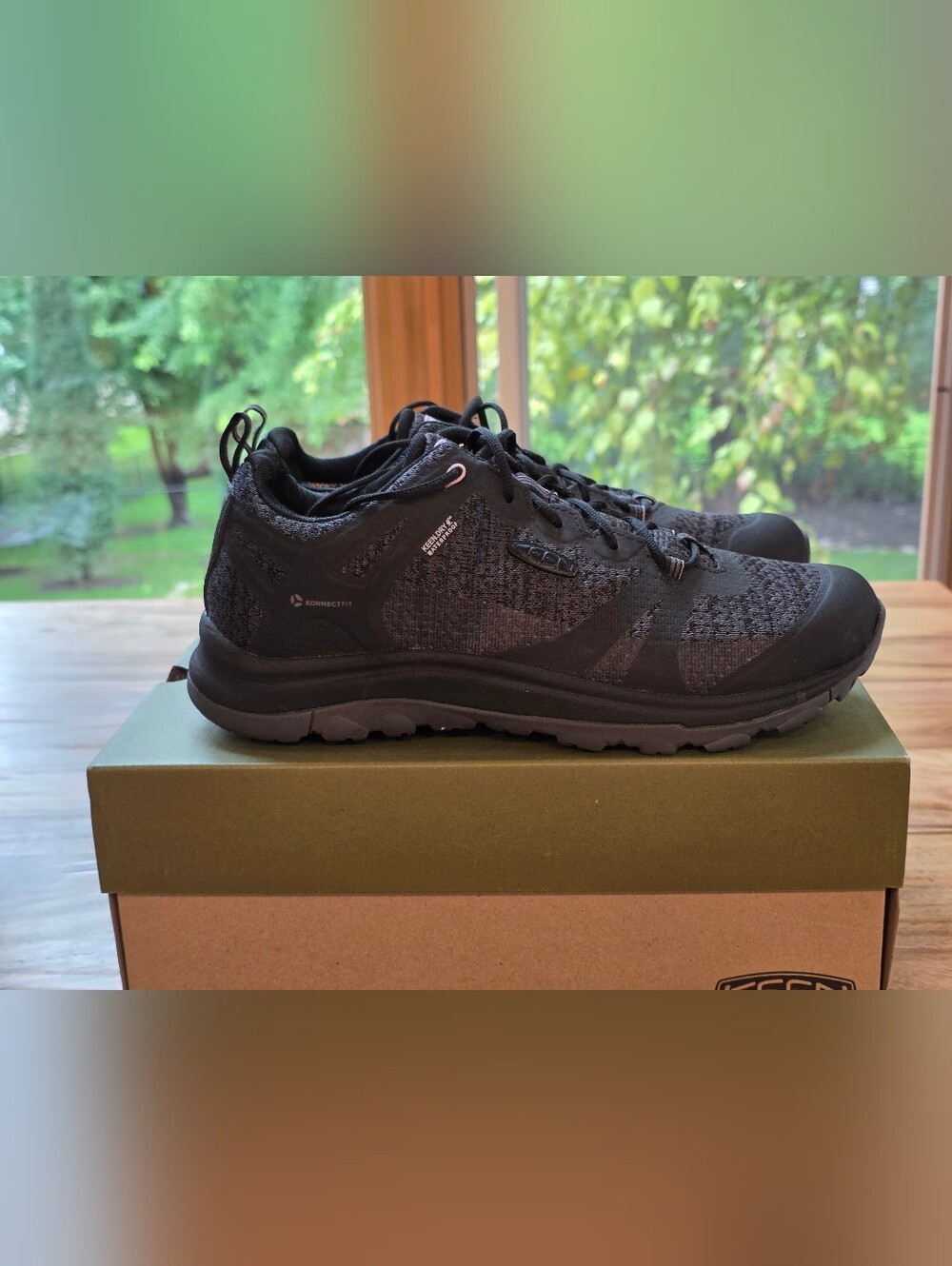 KEEN Women's Terradora 11 Waterproof Hiking Shoes: Size 10